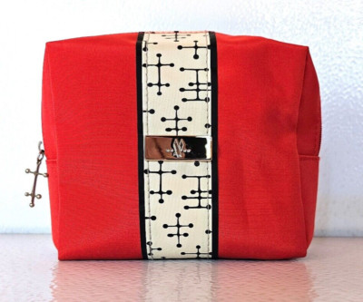 Vintage AMERICAN AIRLINES EAMES Red Dot Pattern Business Class Amenity Kit