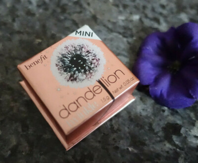 benefit dandelion twinkle mini blush new in box 0.05oz 