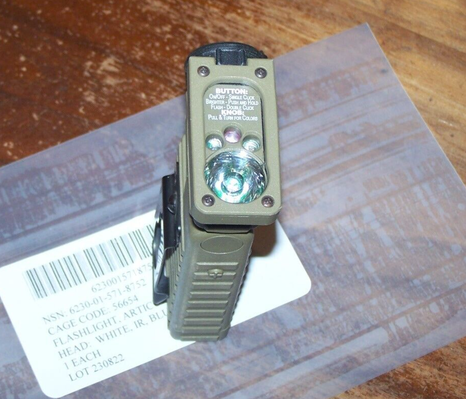 Flashlight Military Streamlight 14032 Sidewinder Genuine Issue Tactical Coyote