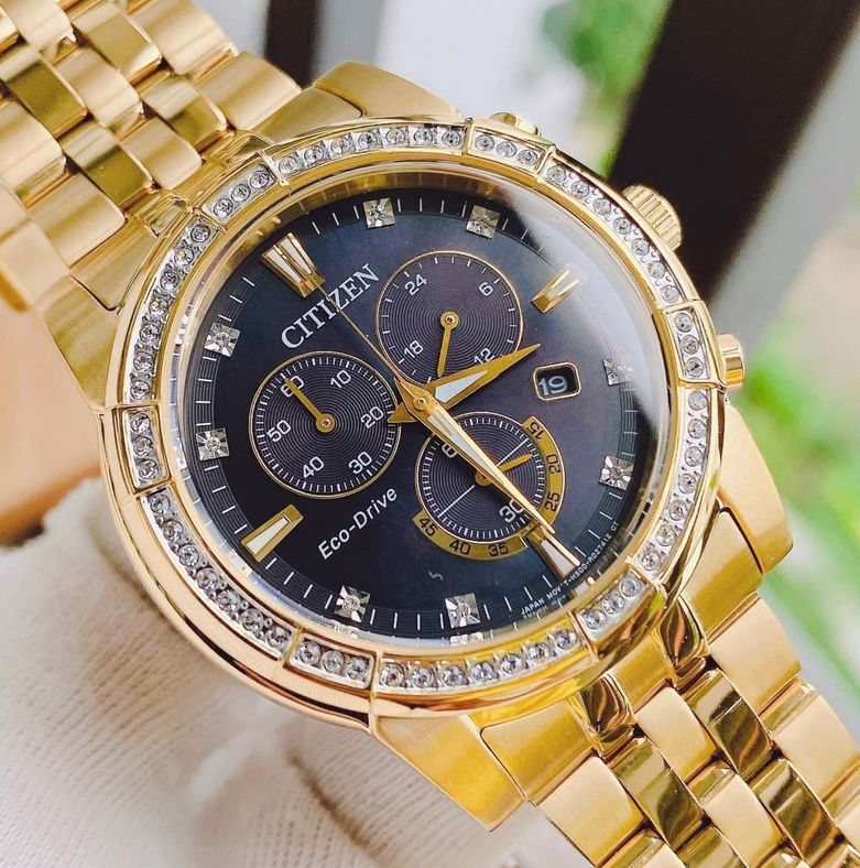 Pre-owned Citizen At2452-52e Crystal Gold Tone Black Dial Men's Watch