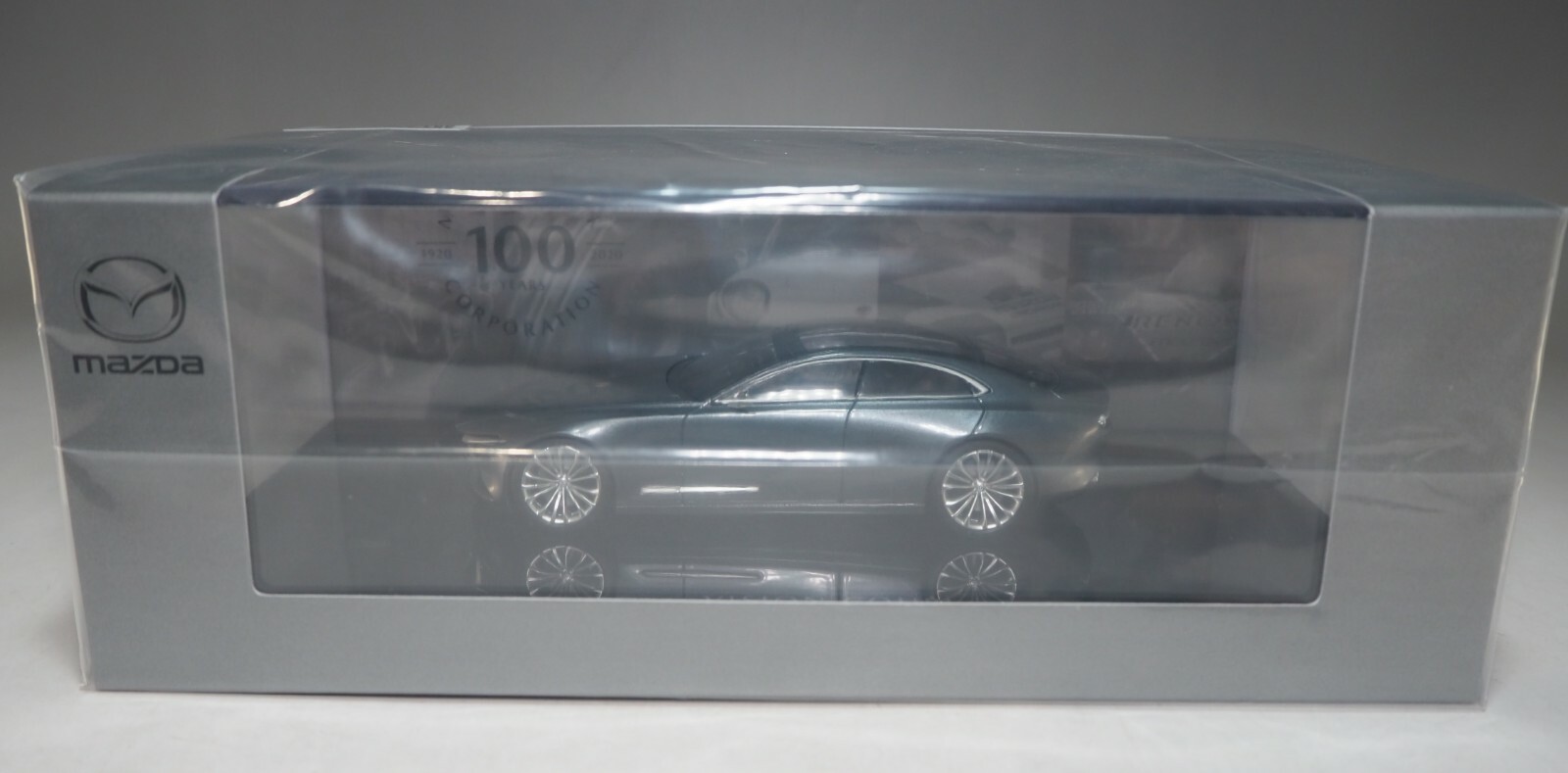 MAZDA VISION COUPE model car 1/43 100th anniversary limited MAZDA VISION COUPE model car 1/43 100th anniversary limited