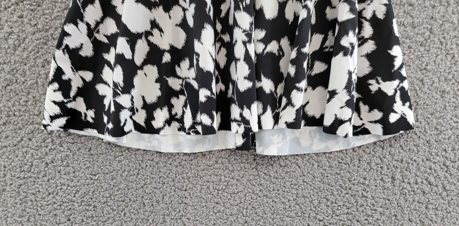 Swim Solutions Printed Flyaway Tankini Top Women's 8 Black/White Pullover Style+ - Picture 9 of 12