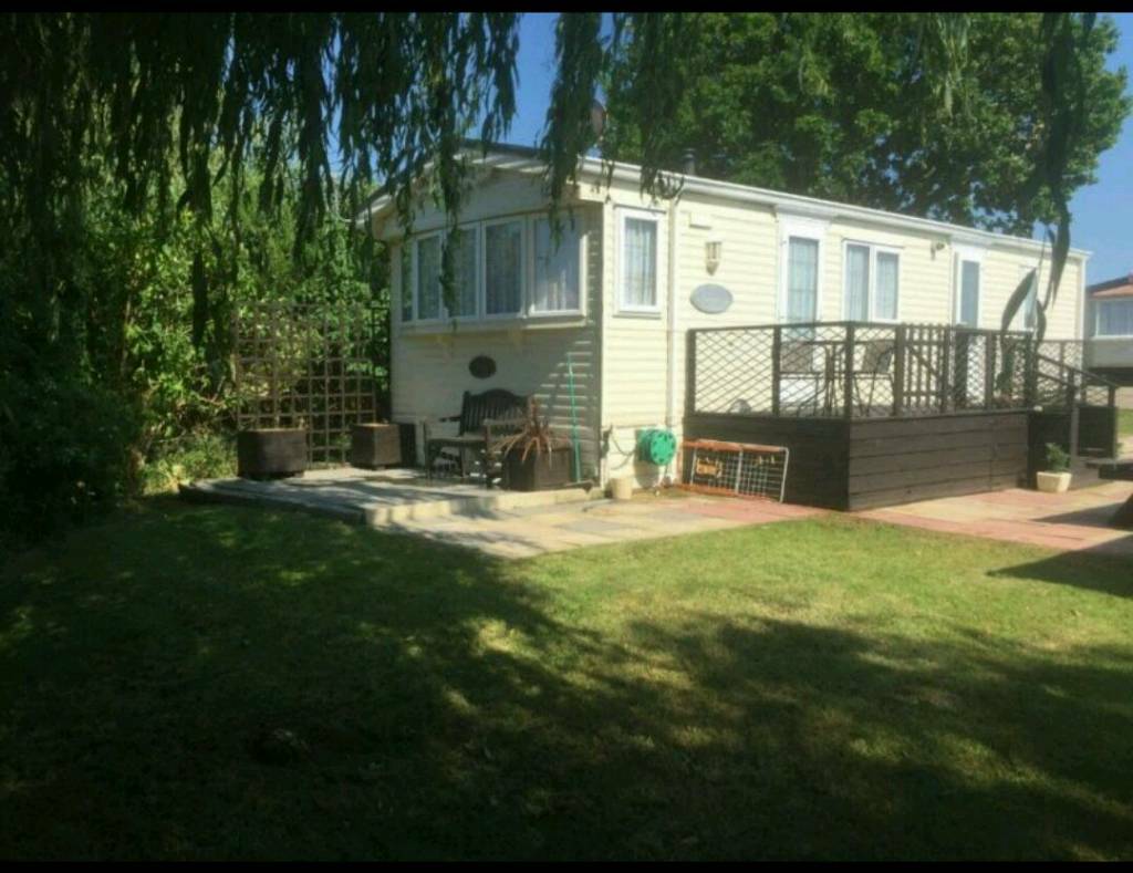 SITED 2 Bedroom Static Caravan on Bentley Country Park, Essex. Fully Furnished & 11 Month Season