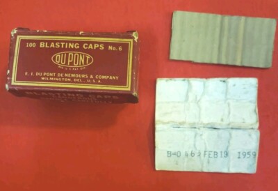 VINTAGE 1959 Dupont No. 6 Blasting Caps 100ct. Empty Box w/metal Clasp  corners