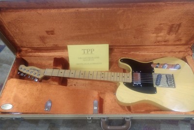 FENDER -TPP (MICAWBER KEiTH RICHARDS) TELECASTER ELECTRiC GUITAR