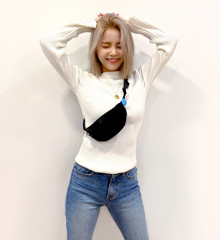 MAMAMOO まとめ売り hq720.jpg?sqp=-