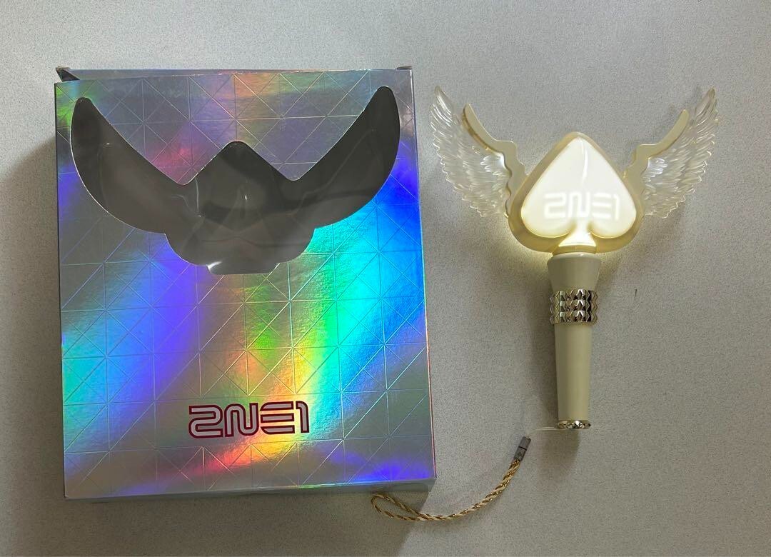 2NE1 2012 NEW EVOLUTION 公式 ペンライト 2NE1 Official Pen Light Black in 2012 1st Global Tour NEW