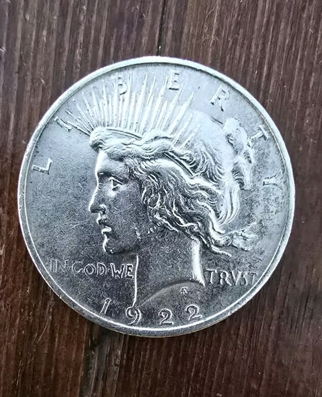 1922 $1 Silver Peace one silver dollar coin