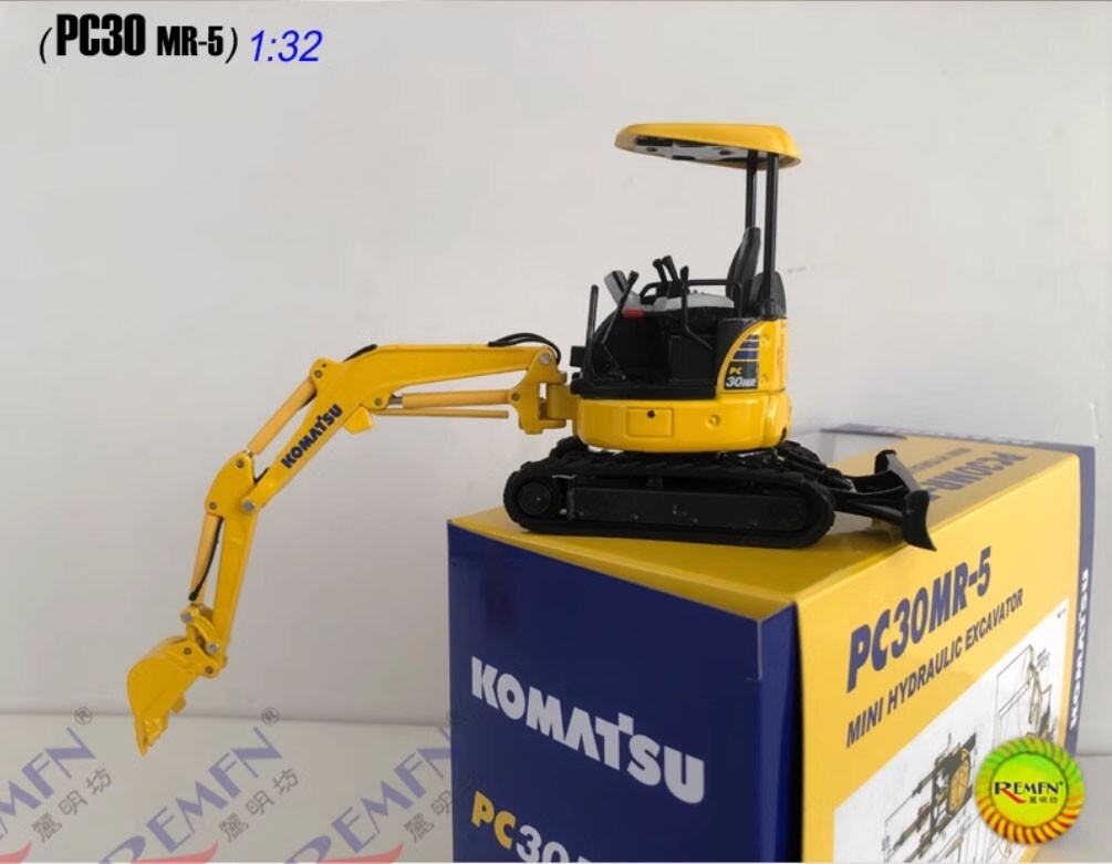 KOMATSU製PC30MR-5 1:32 1/32 KOMATSU PC30MR-5 Komatsu Mini Excavator Alloy Car Model