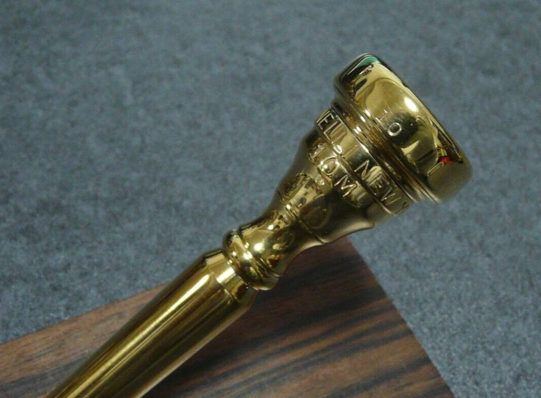トランペット MP GIARDINELLI 10M VINTAGE GIARDINELLI Trumpet Mouthpiece 10M 2 PIECE Gold