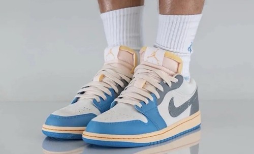 大人気 ☆NIKE☆ AIR JORDAN 1 LOWSE オーロラスウッシュ 送関込 大人気 ☆NIKE☆ AIR JORDAN 1 LOWSE オーロラスウッシュ 送関込