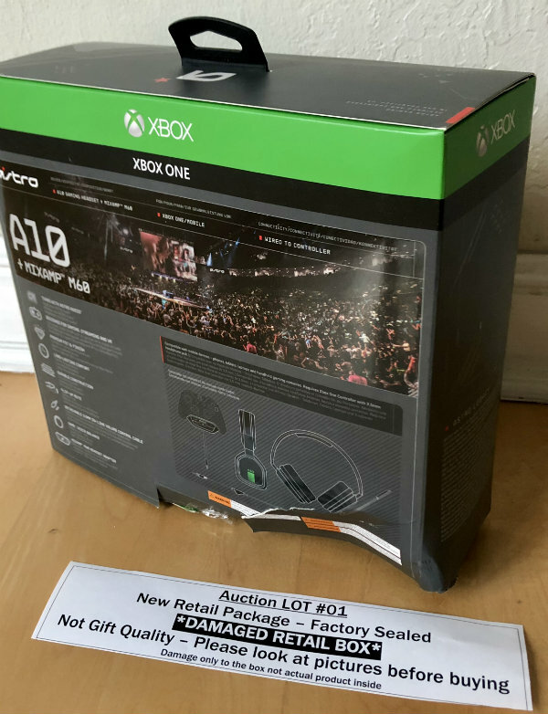 Astro Gaming A10 Wired Gaming Headset + MixAmp M60 Xbox One (New Damaged Box) 01