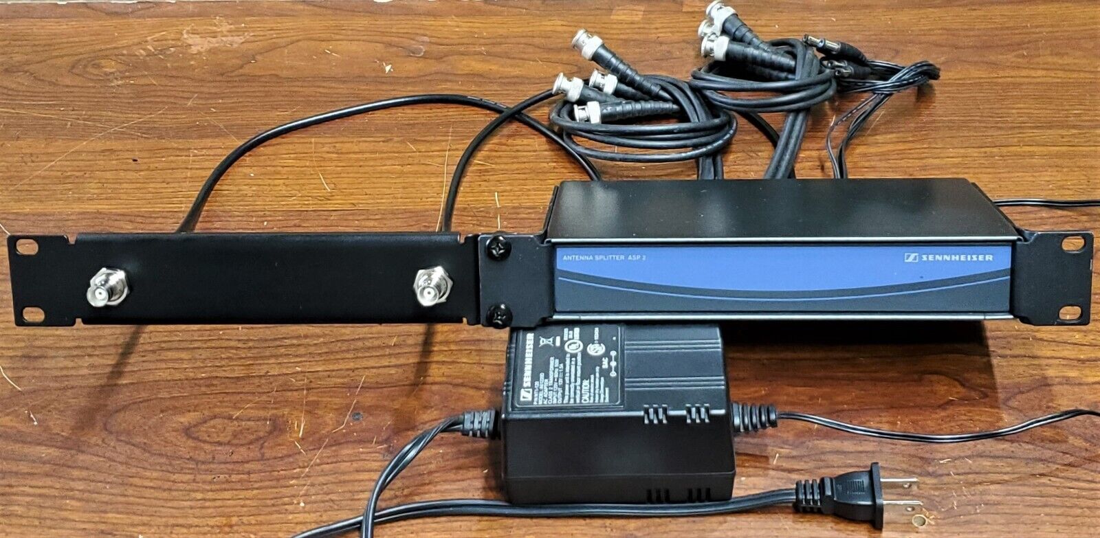 Sennheiser ASP-2 Antenna Splitter for Evolution Wireless Sennheiser ASP-2 Antenna Splitter for Evolution Wireless