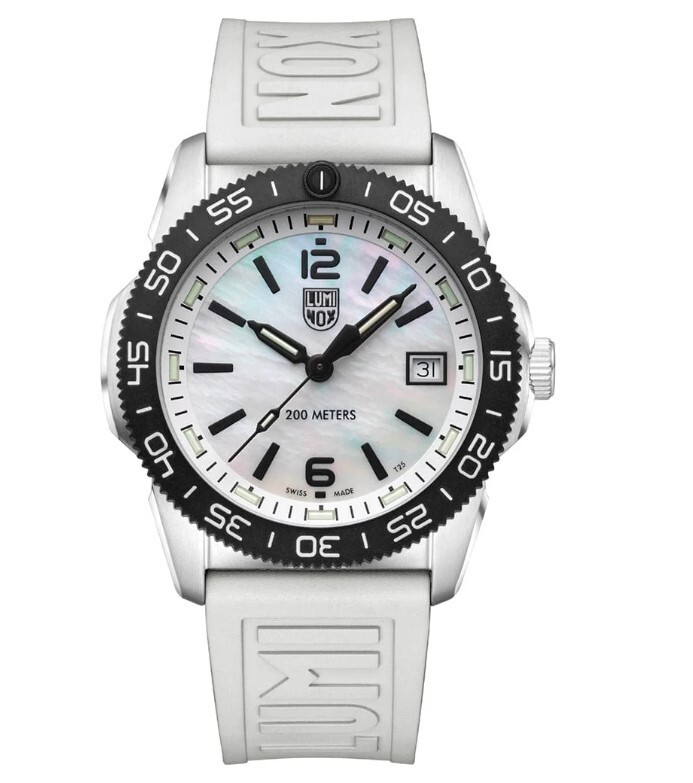 Pre-owned Luminox Pacific Diver White Dial White Rubber Strap Men's Watch – Xs.3128m.set