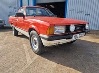 Ford Cortina P100 3.0 V6 Manual