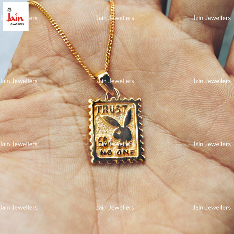 18 K Hallmark Real Solid Yellow Gold Playboy Bunny Stamp Chain