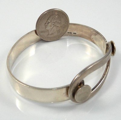 Sterling Silver Modernist Italy Hook On Bangle Bracelet