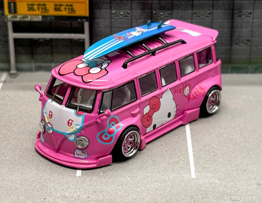 ミニカー Volkswagen Camper Van Amazon.com: Motormax Volkswagen Type 2 (T1) Camper Van Green
