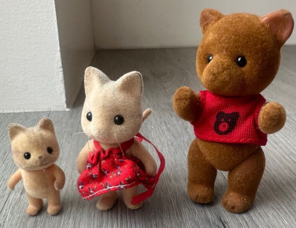 VINTAGE 1980s Sylvanian Families Tabby Cat in Dress +Kitten VINTAGE 1980s Sylvanian Families Tabby Cat in Dress +Kitten