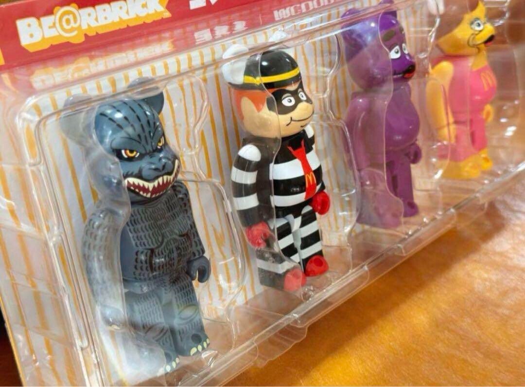 BE@RBRICK ゴジラ　McDonald's McDonald's Godzilla BE@RBRICK Bearbrick 150% Collaboration