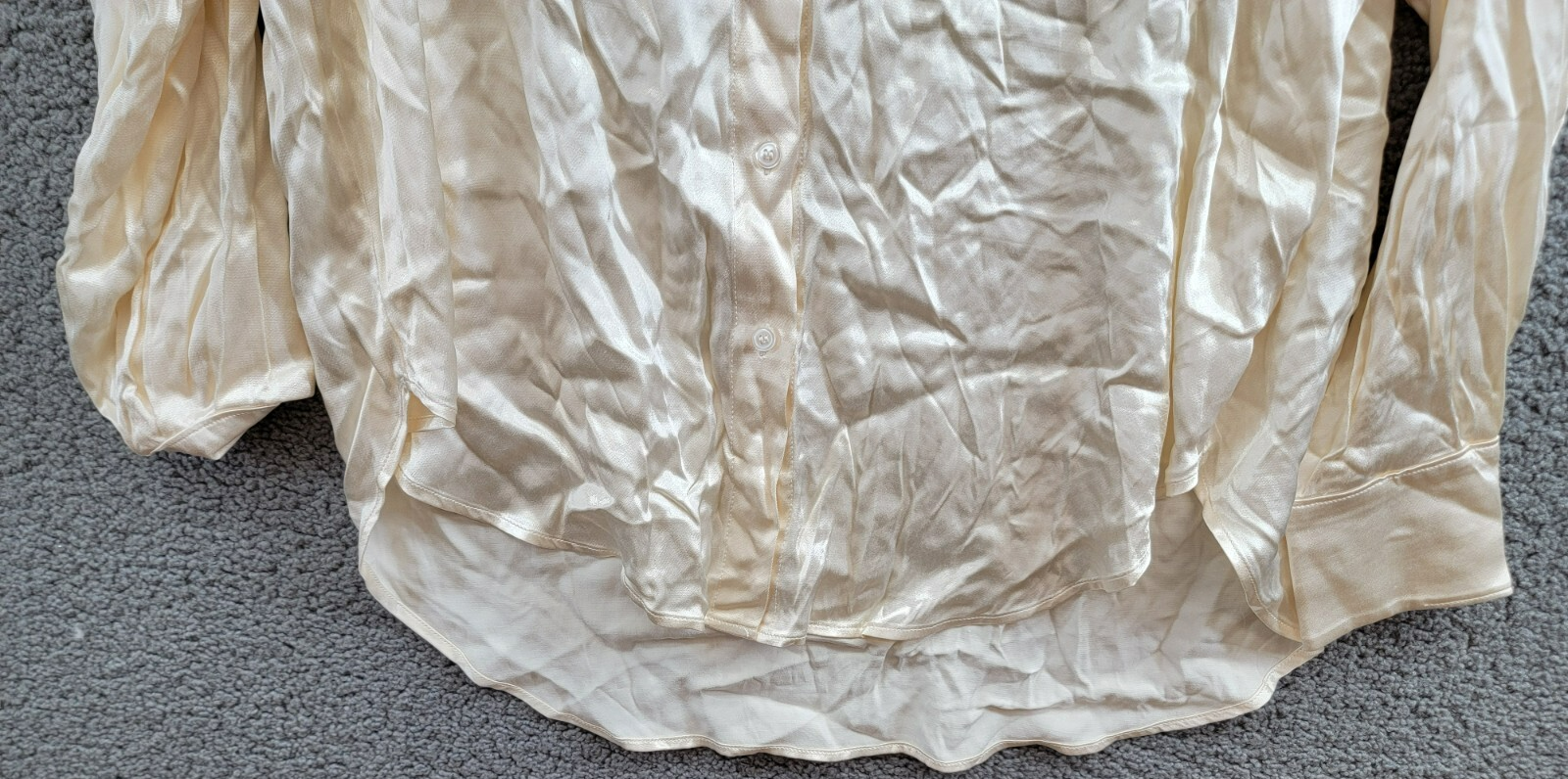 WAYF Fynn Satin Button Front Blouse Women's M Cream Patch Pocket Long Sleeve - Picture 4 of 19