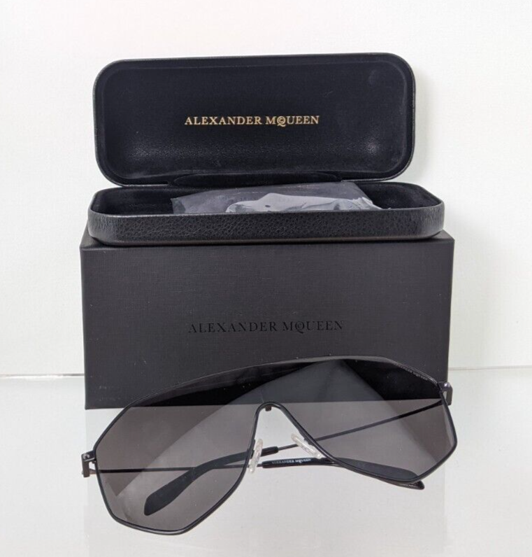 Pre-owned Alexander Mcqueen Brand Authentic  Sunglasses Mq 0138 Black 001 99mm Frame In Gray