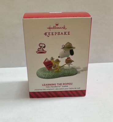 Hallmark The Peanuts Gang- Learning the Ropes! Keepsake Ornament