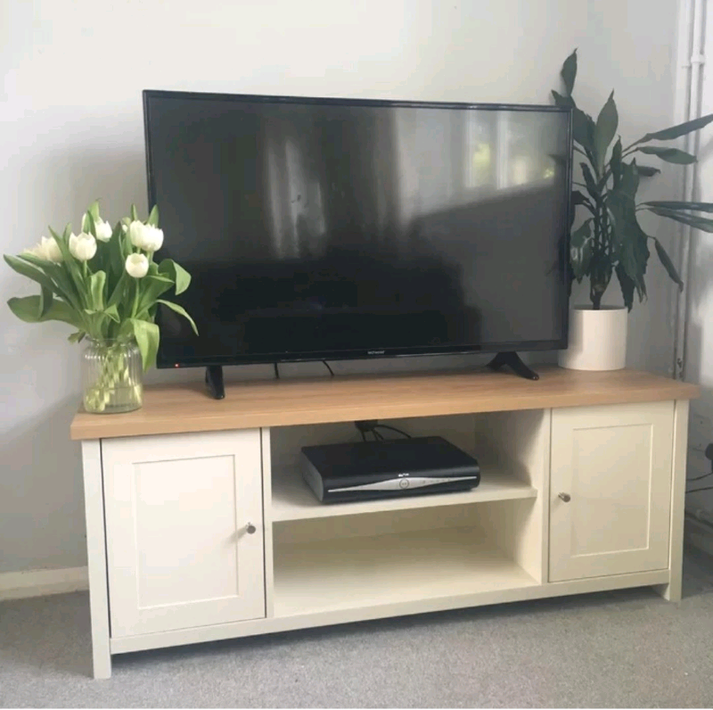 Cream/oak TV unit & sideboard | in Bangor, County Down | Gumtree