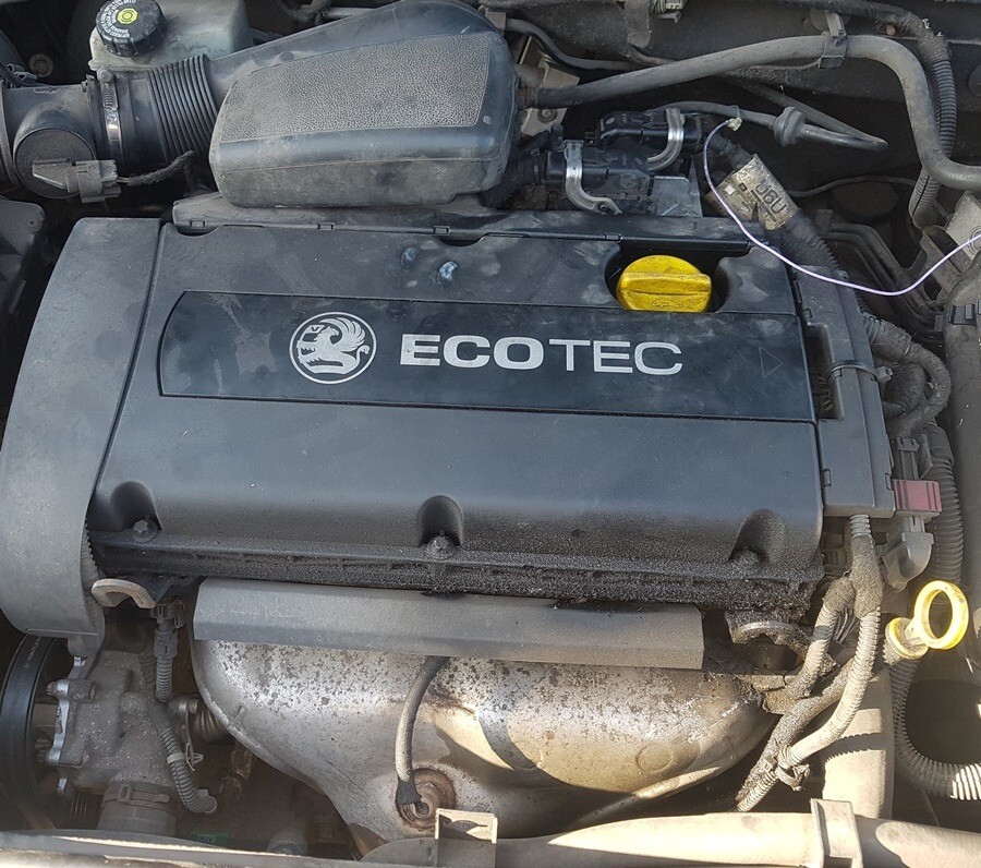 Vauxhall Astra 1.6 Engine Code Z16XEP 2005 in Luton, Bedfordshire