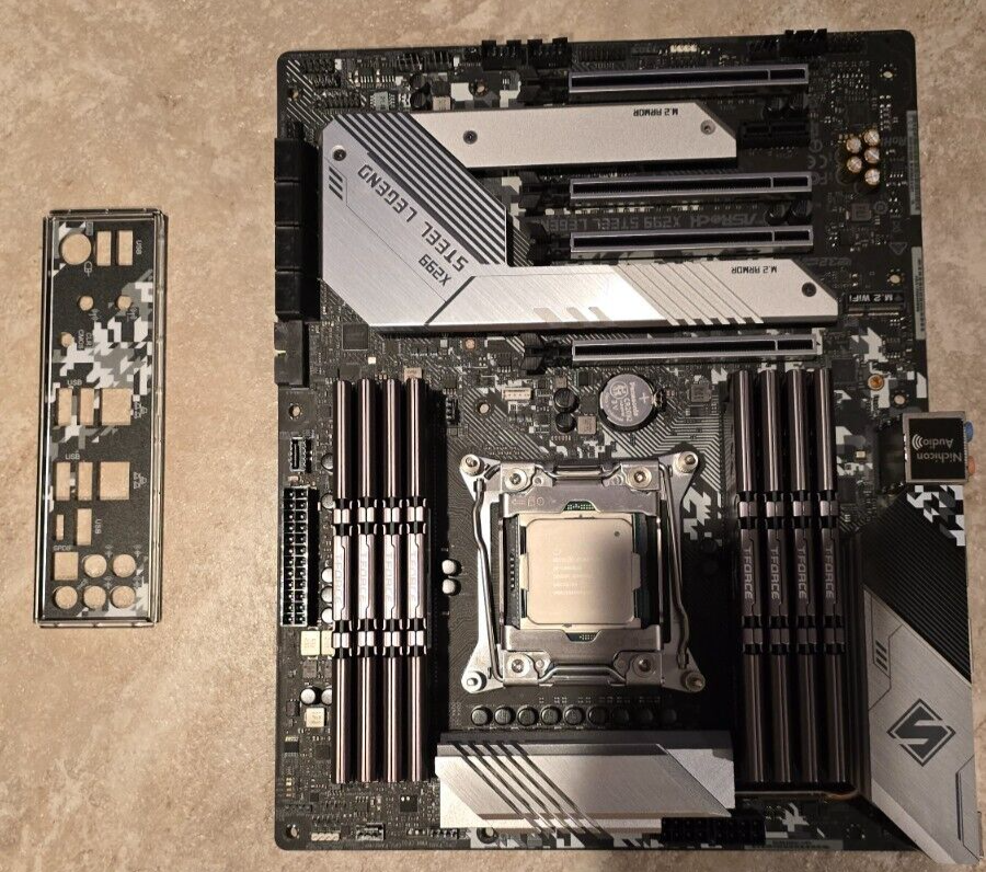 Intel Core i9-10980XE Extreme Edition Processor, 3 GHz, 18 Intel Core i9-10980XE Extreme Edition Processor, 3 GHz, 18