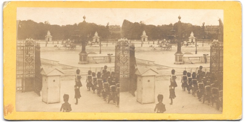 Photo Stereo Grenadiers Garde ImpÃ©Riale Sortant Jardin Tuileries 1860 Militaire