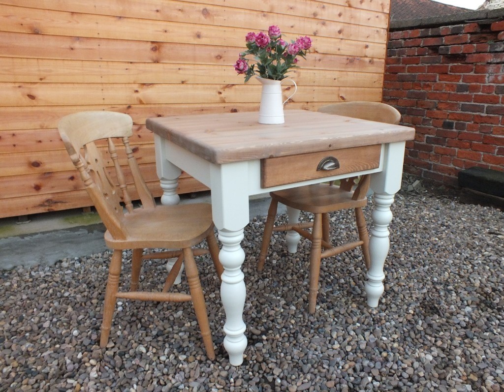 Rustic Pine Shabby Chic Country Farmhouse Kitchen Dining Table