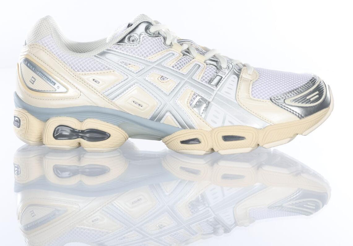 Size 10 - ASICS Gel Nimbus 9 White Pure Silver