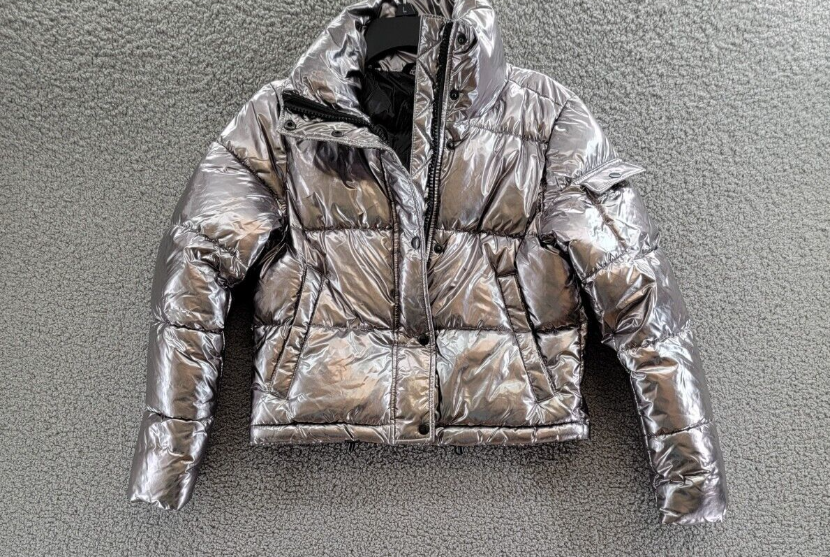 AQUA Metallic Puffer Coat Women's XS Metal Quilted Side Pockets Snap Zip Closure - Picture 2 of 17