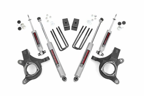 Rough Country 3in GM Suspension Lift Kit 99-06 1500 PU 2WD 232N2