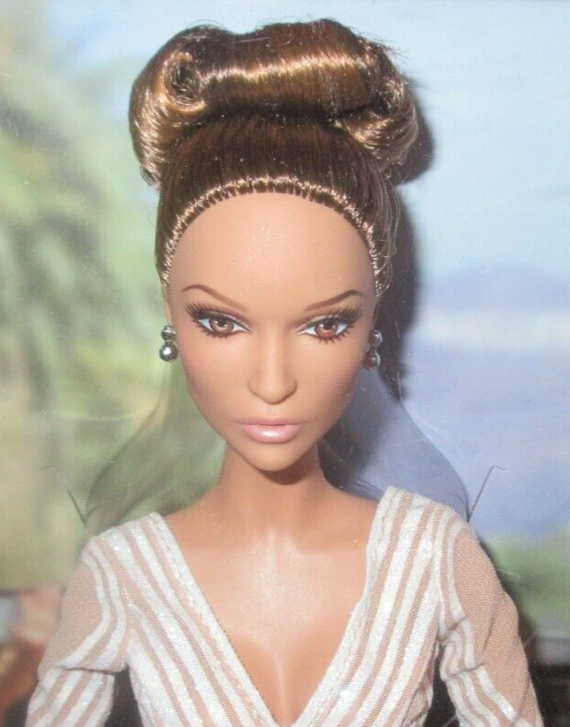 Amazon.com: Barbie Jennifer Lopez Red Carpet Doll : Toys & Games
