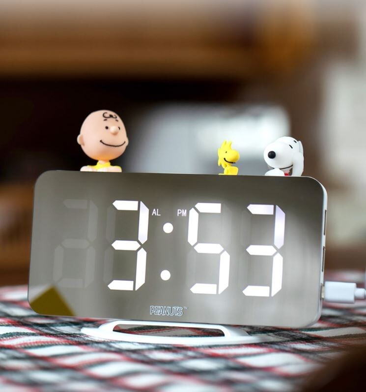 SNOOPY 置時計 陶器 超レア物 Table Clock アンティーク SNOOPY 置時計 陶器 超レア物 Table Clock アンティーク