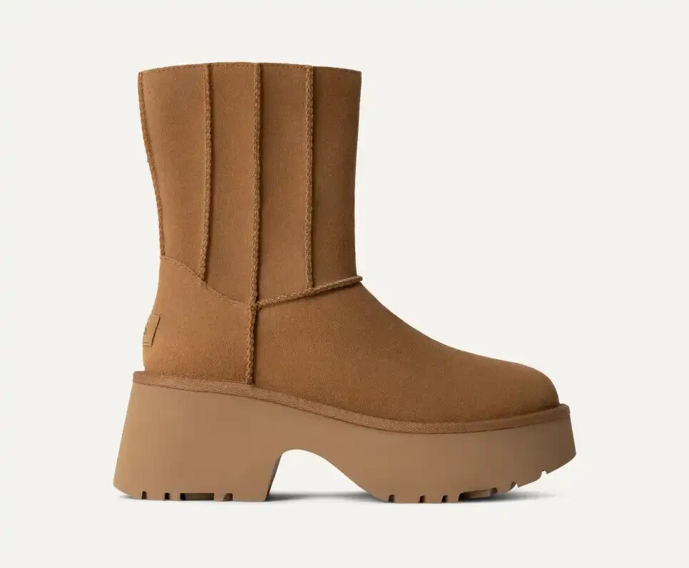 NIB UGG Women's Classic Twin Seam New Heights Boots in