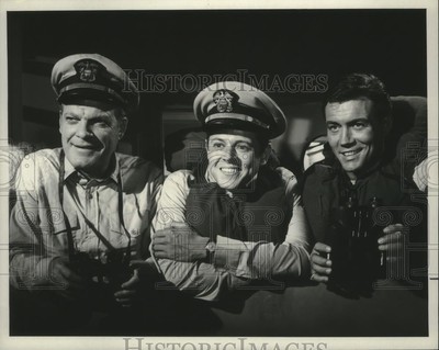 1965 Press Photo Roger Smith and co-stars in TV series ''Mister Roberts''