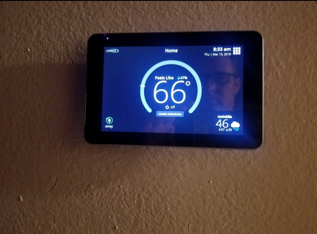 LENNOX E30 Kit Smart Thermostat HD display New (open Box