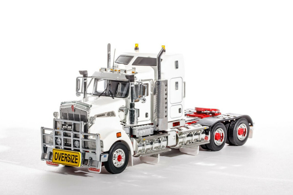 航空機・ヘリコプター Supreme First Gear Truck / White Supreme-First-Gear-Truck-White