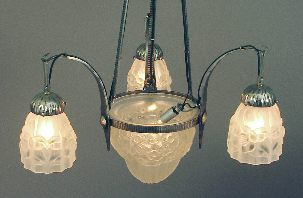 A French Art Deco (not overly!) 4-light Chandelier, Nickeled Wr Iron, Fab Glass