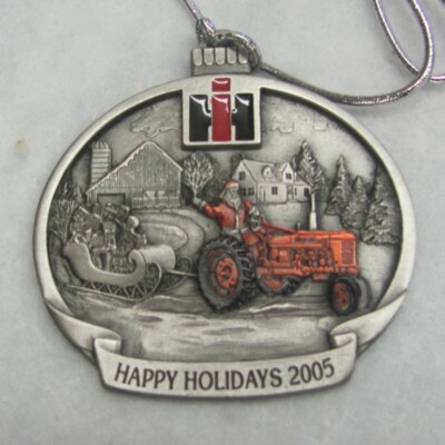 2005 Case IH International Harvester Ornament -- #2 in Series -- Farmall H Santa