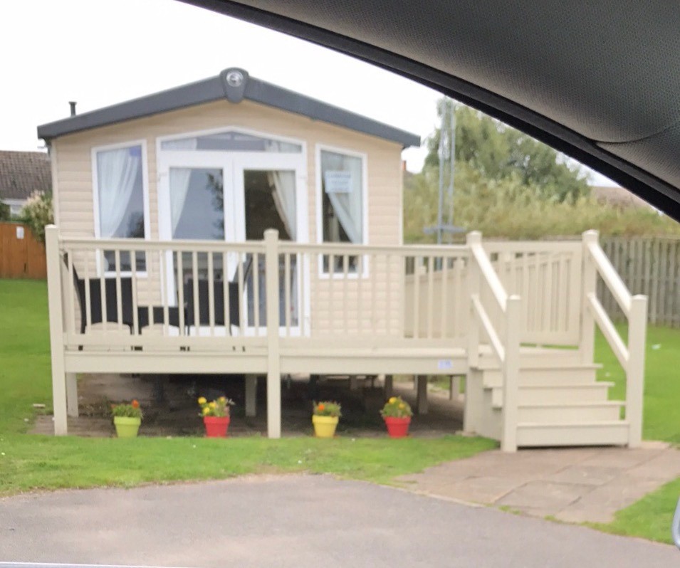 Caravan to rent Marton Mere Blackpool sleeps 8 in Blackpool