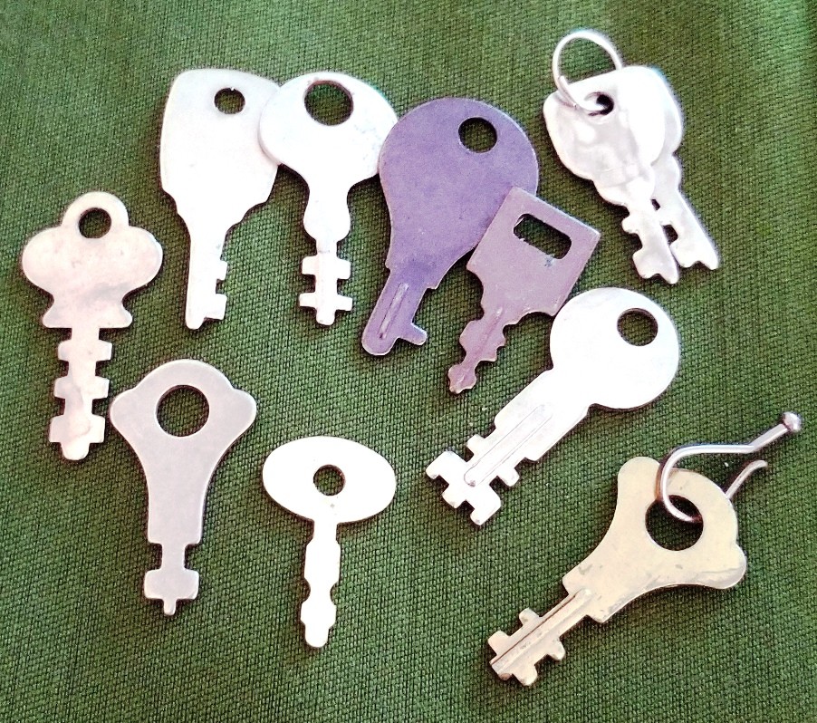 Lot of Miniature Keys