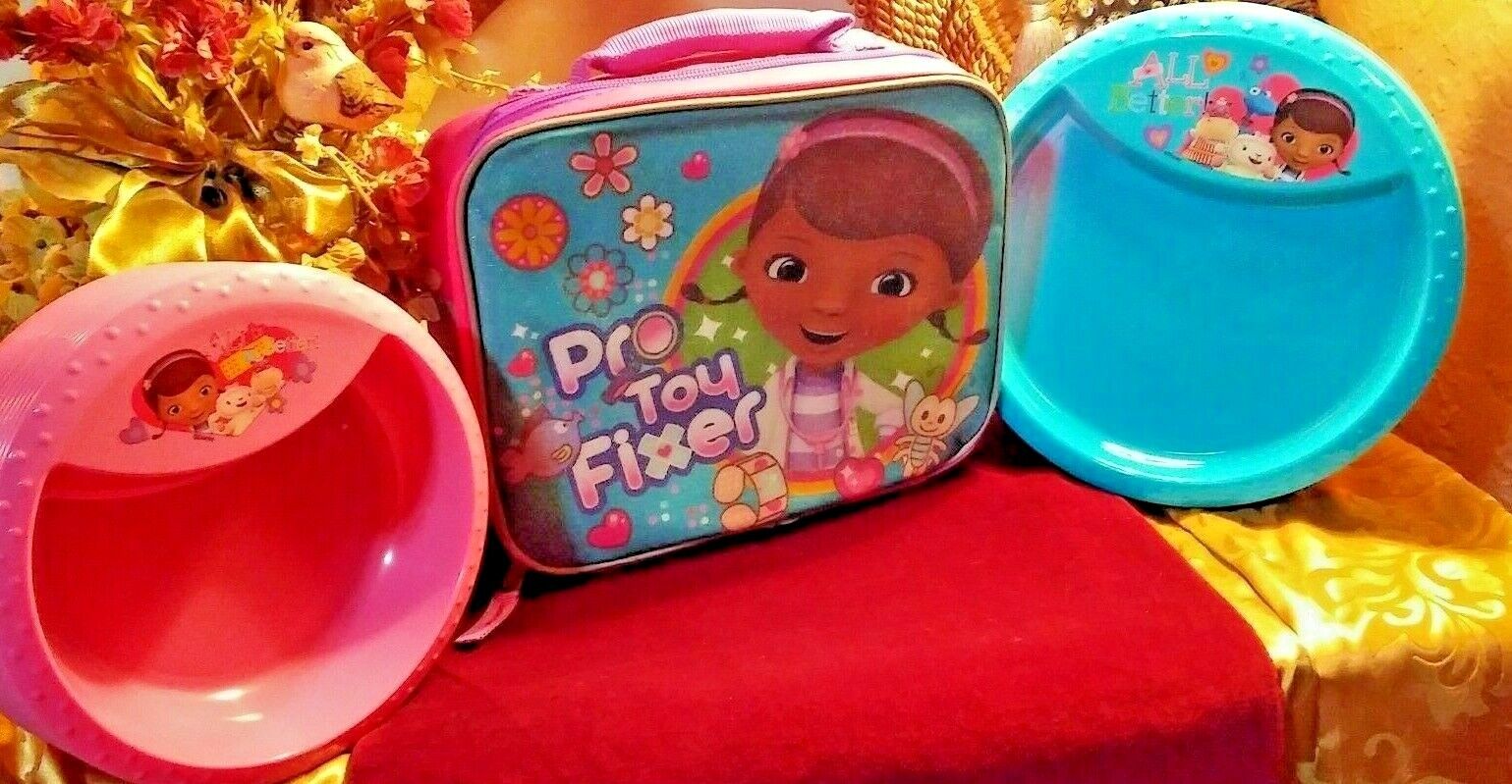 Disney Doc McStuffins Insulated Lunch Kit with 16 bowls and 13 plates