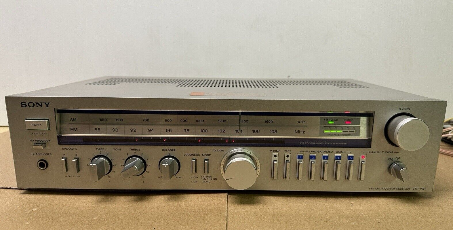 ラジオ・コンポ SONY STR-201 FM /AM STEREO RECEIVER ラジオ・コンポ SONY STR-201 FM /AM STEREO RECEIVER SONY STR
