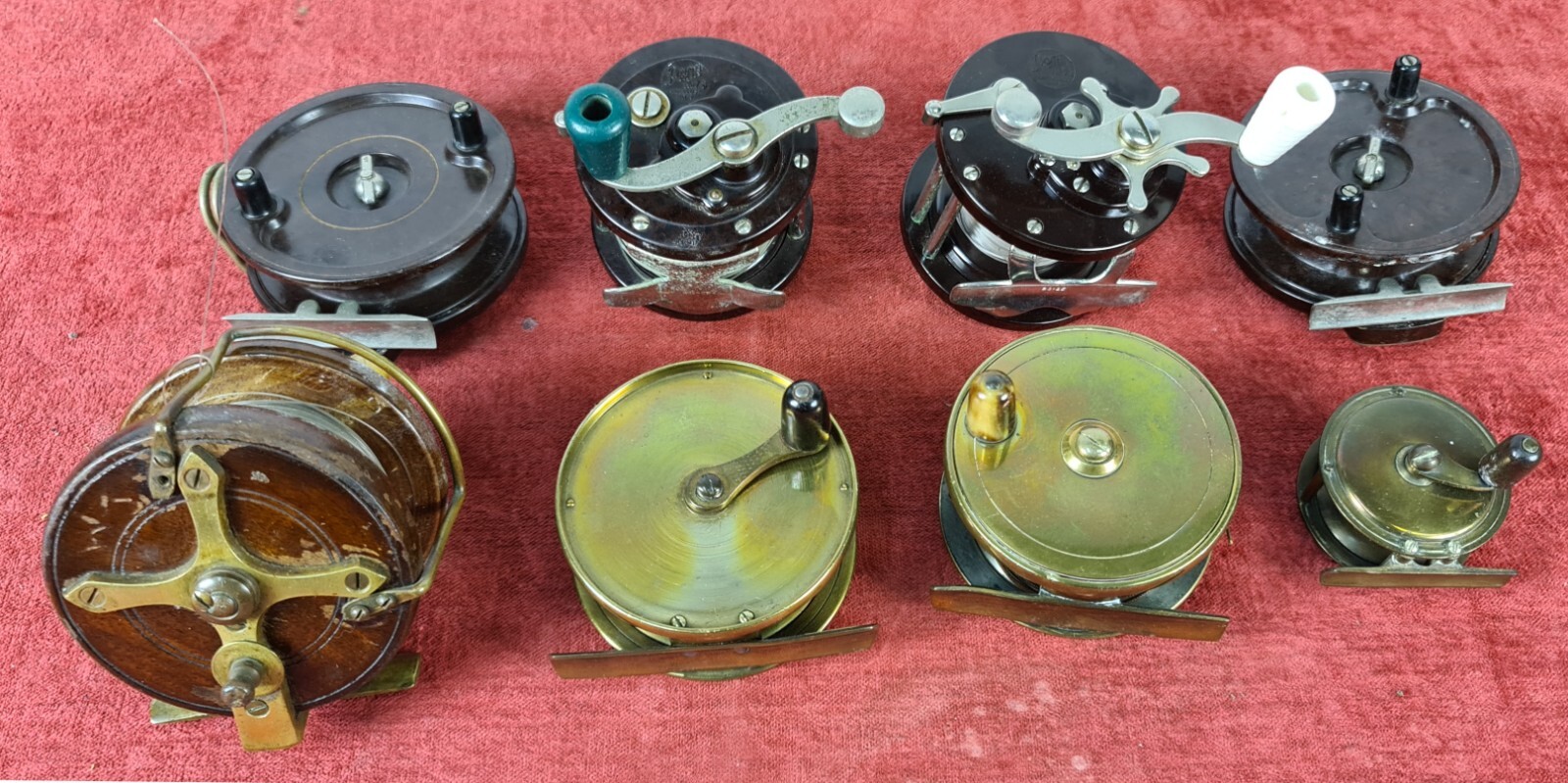 SET OF 8 FISHING REELS. PENN AND ALLCOCK. ENGLAND AND USA