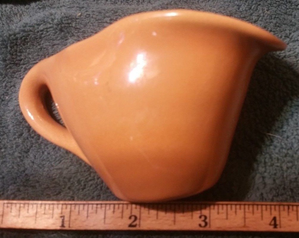 Rosemeade Dakota Pottery Apricot Glazed Miniature 2