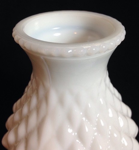 VINTAGE MILK GLASS QUILTED PATTERN LAMP SHADE CHIMNEY
